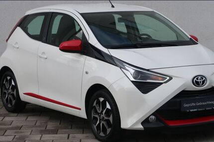 Toyota Aygo (X) 32.850 km 11.440 € Mühldorf 84453