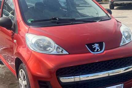 Peugeot 107 108.000 km 2.490 &euro; Berlin 12681
