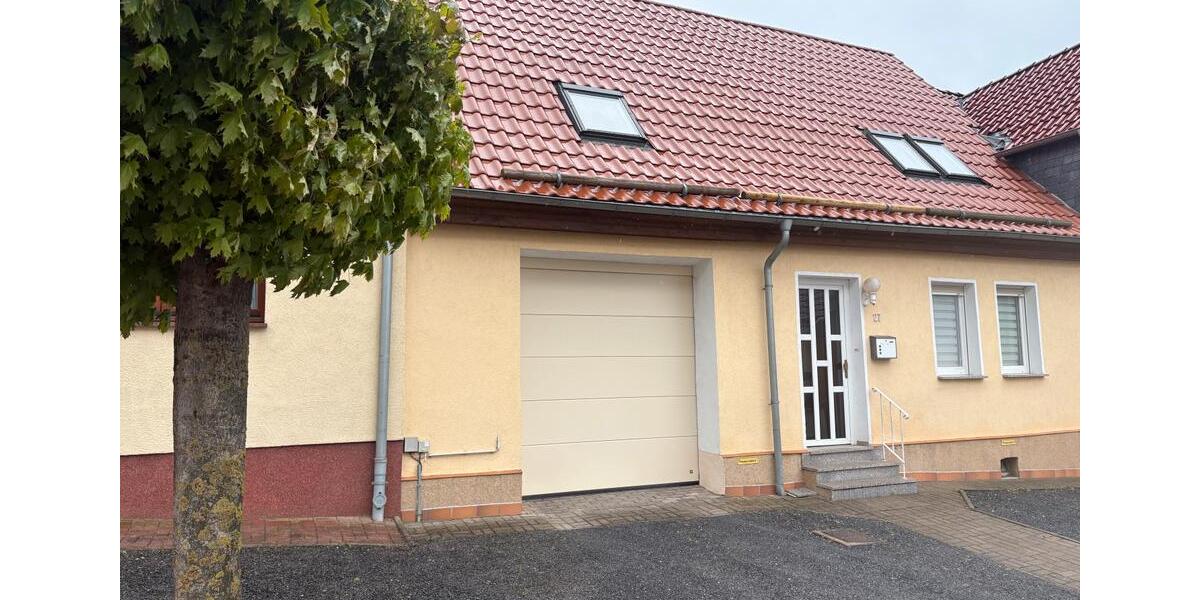 Etagenwohnung Hettstedt - 4 Zimmer, 80 m&sup2;, 550&euro; | Angebot:26535299