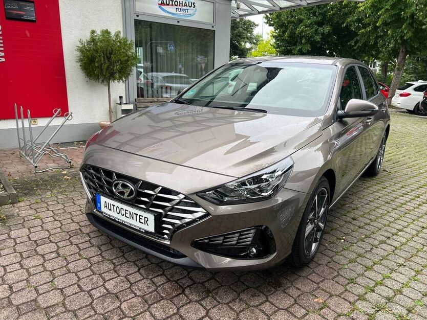 i30