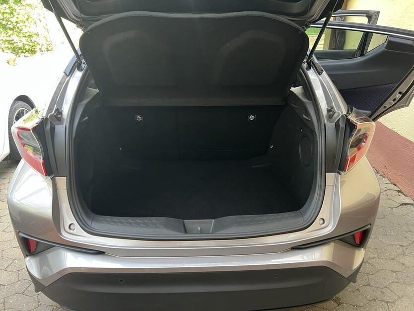 C-HR Hybrid