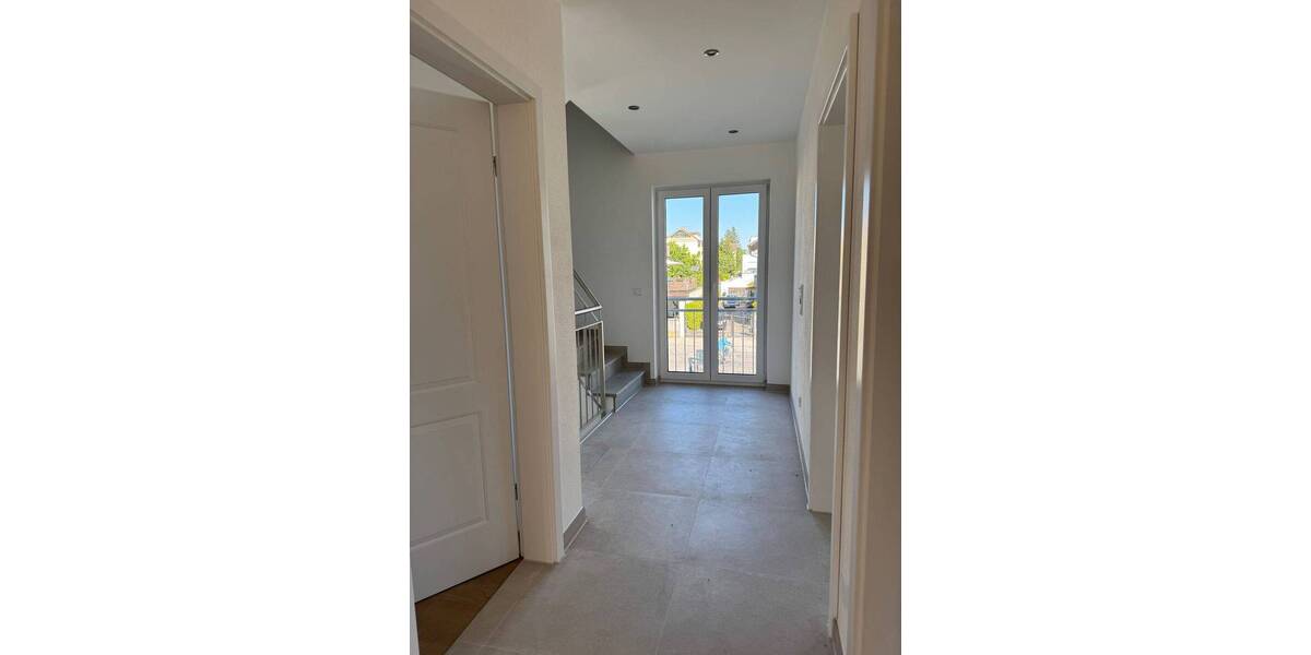 Einfamilienhaus Augsburg Haunstetten - 5 Zimmer, 206 m&sup2;, 2.300&euro; | Angebot:26874974