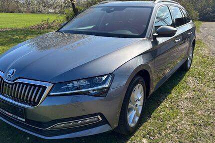 Skoda Superb 90.362 km 28.990 &euro; Paderborn 33104