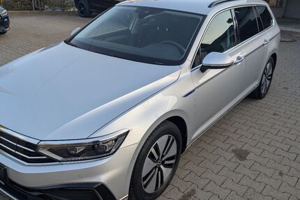 VW Passat Variant 98.352 km 18.900 &euro; Riegenroth 55469