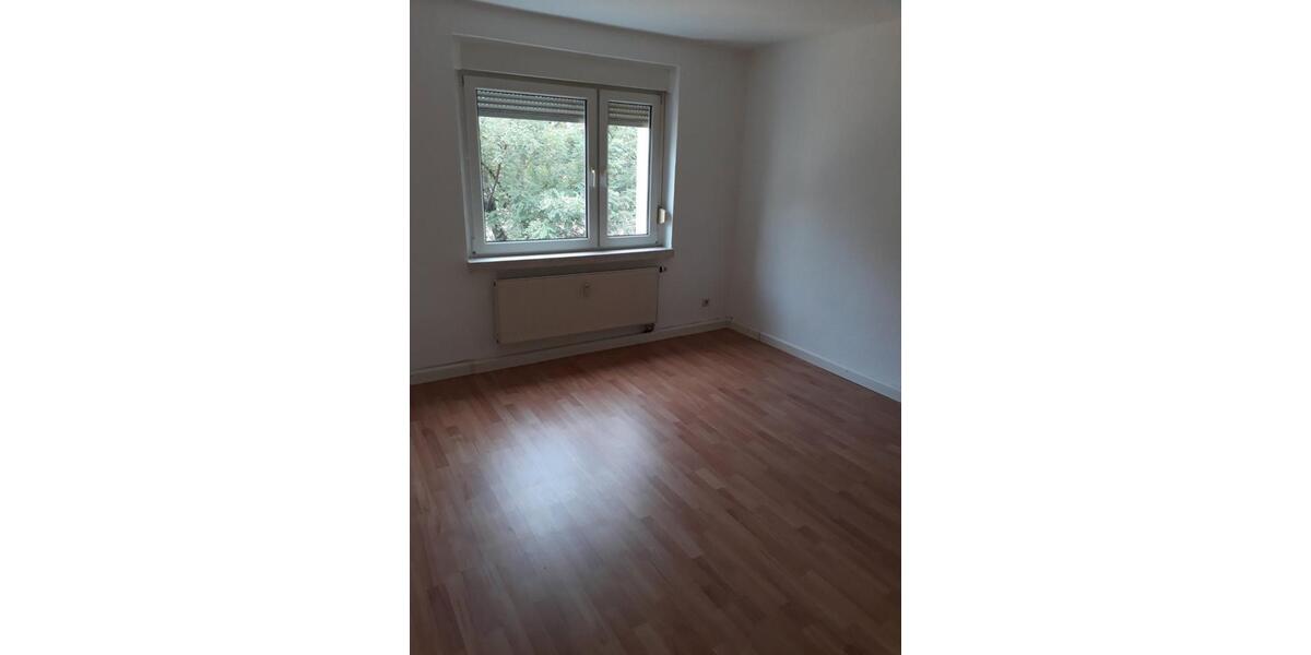 Etagenwohnung Teutschenthal - 2 Zimmer, 48 m&sup2;, 240&euro; | Angebot:14713821