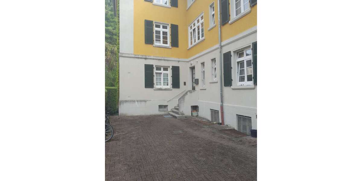 Etagenwohnung Frankfurt am Main Unterliederbach - 6 Zimmer, 182 m&sup2;, 1.749&euro; | Angebot:26852147