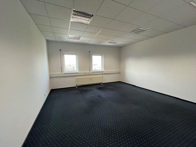 EUPORA® Immobilien: Moderne Gewerbe-Bürofläche in Kirchheimbolanden. zimmer
