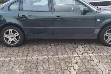 VW Passat 209.000 km 1.500 &euro; Bielefeld 33613