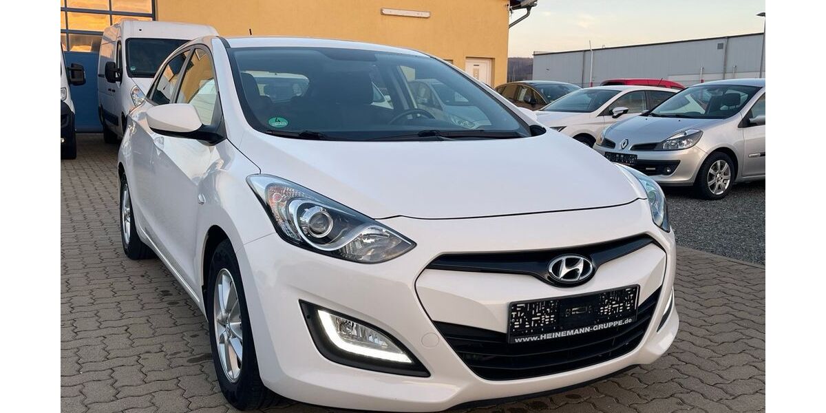 Hyundai i30 52.489 km 9.299 &euro; Bad Harzburg 38667