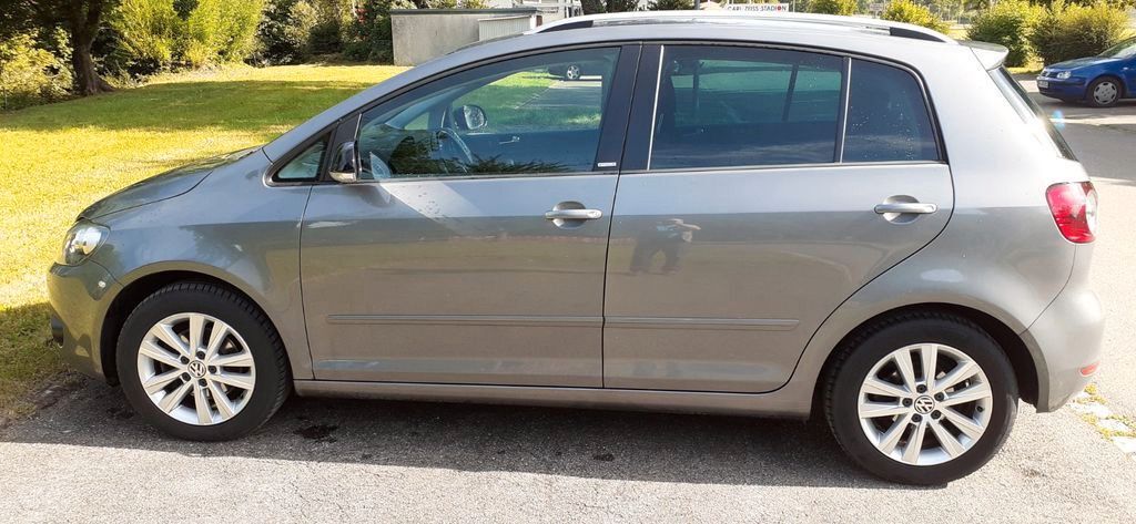 VW Golf Plus 130.000 km 4.500 € Essingen 73457
