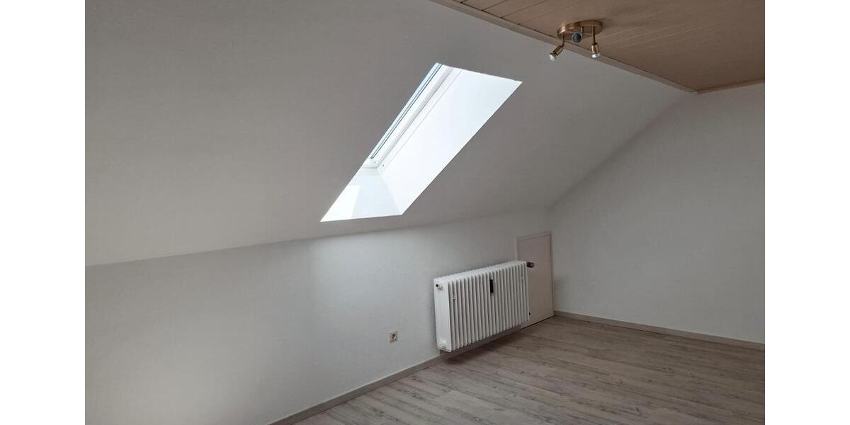 Dachgeschoßwohnung Erlangen Alterlangen - 2 Zimmer, 50 m&sup2;, 640&euro; | Angebot:26285846