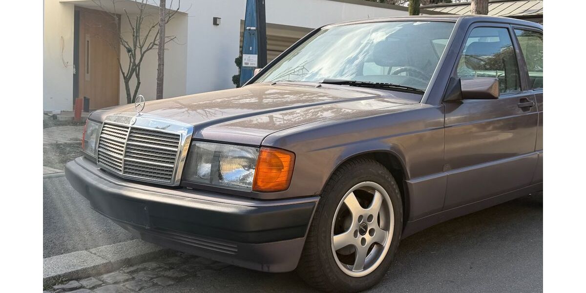 Mercedes-Benz 190 147.000 km 5.980 &euro; Wiesbaden 65183