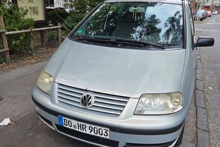 VW Sharan 348.000 km 1.890 &euro; Dortmund 44145
