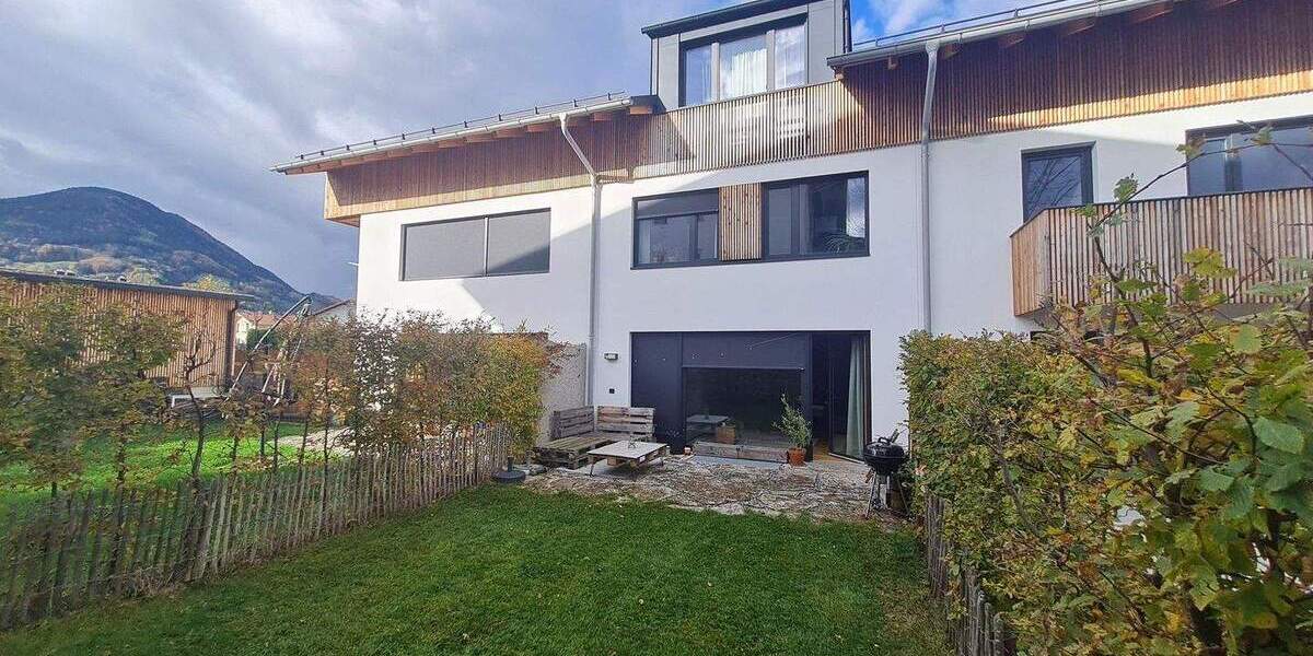Reihenmittelhaus Branneburg Brannenburg - 4 Zimmer, 150 m&sup2;, 2.500&euro; | Angebot:24608624