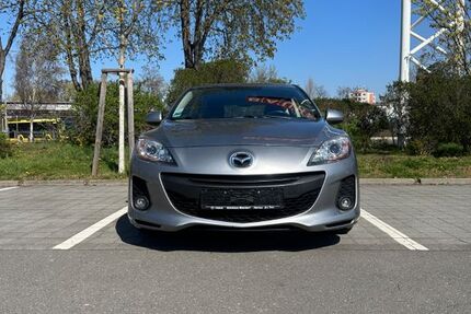 Mazda 3 69.600 km 7.499 &euro; Berlin 10779