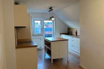 3-Zimmer-Wohnung mit Einbauküche und Balkon - Wohnung Stuttgart Zuffenhausen | Angebot:26847412