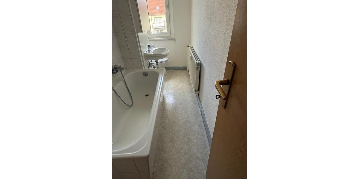 Etagenwohnung Bernsdorf - 3 Zimmer, 58 m&sup2;, 215&euro; | Angebot:26083289