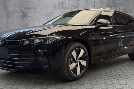 VW Passat 5.500 km 40.795 &euro; Paderborn 33100