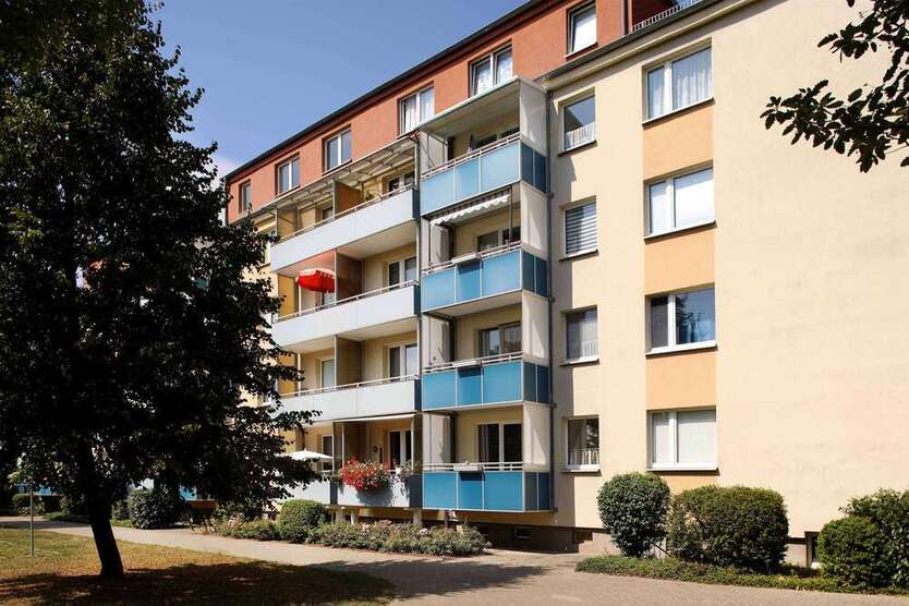 Wohnung zum Mieten in Neubrandenburg 432 € 60.59 m²