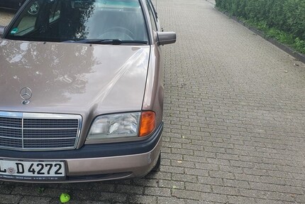 Mercedes C 180