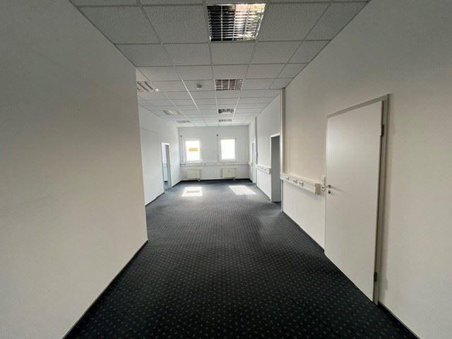 EUPORA® Immobilien: Moderne Gewerbe-Bürofläche in Kirchheimbolanden. zimmer