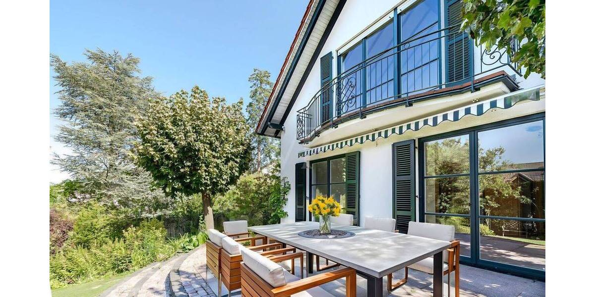 Einfamilienhaus Wehrheim - 8 Zimmer, 227 m&sup2;, 995.000&euro; | Angebot:25742958