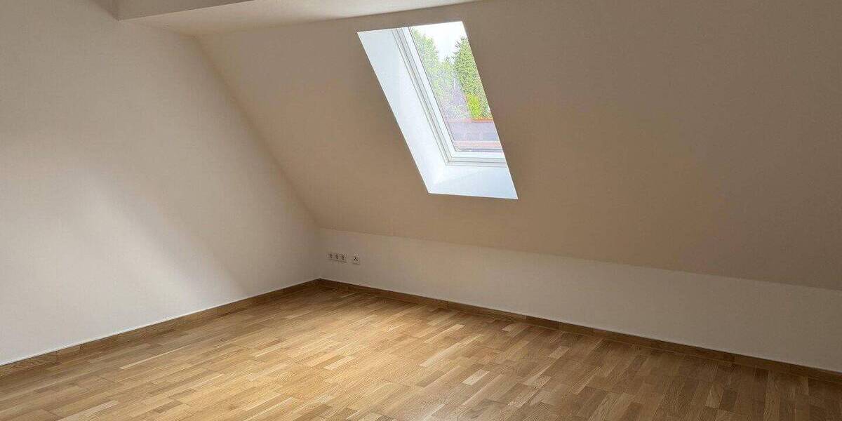 Reihenmittelhaus Pirna ot Graupa Graupa - 5 Zimmer, 195 m&sup2;, 1.950&euro; | Angebot:26827048