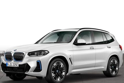 BMW iX3 55.324 km 42.900 &euro; Berlin 12683