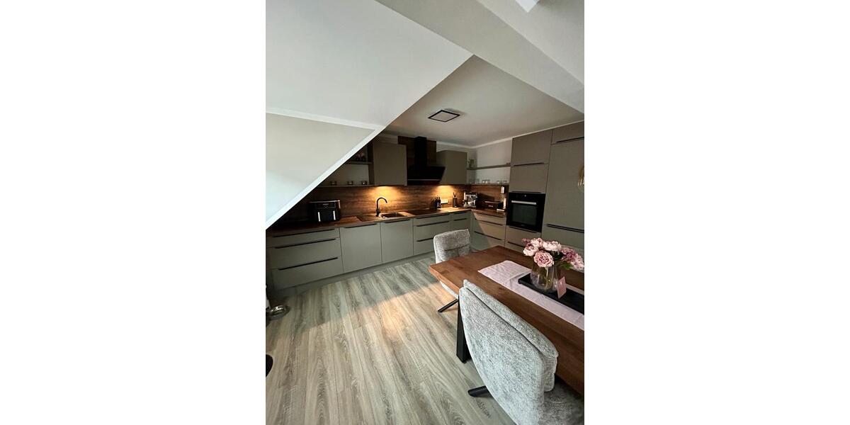 Dachgeschoßwohnung Stade Altländer Viertel - 3 Zimmer, 72 m&sup2;, 325.000&euro; | Angebot:25602783