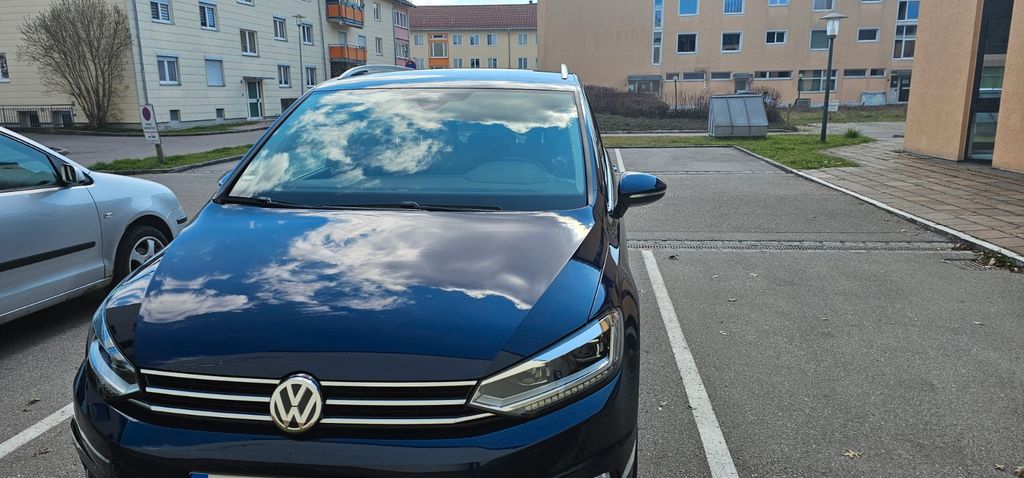 VW Touran 48.000 km 24.890 &euro; Traunreut 83301