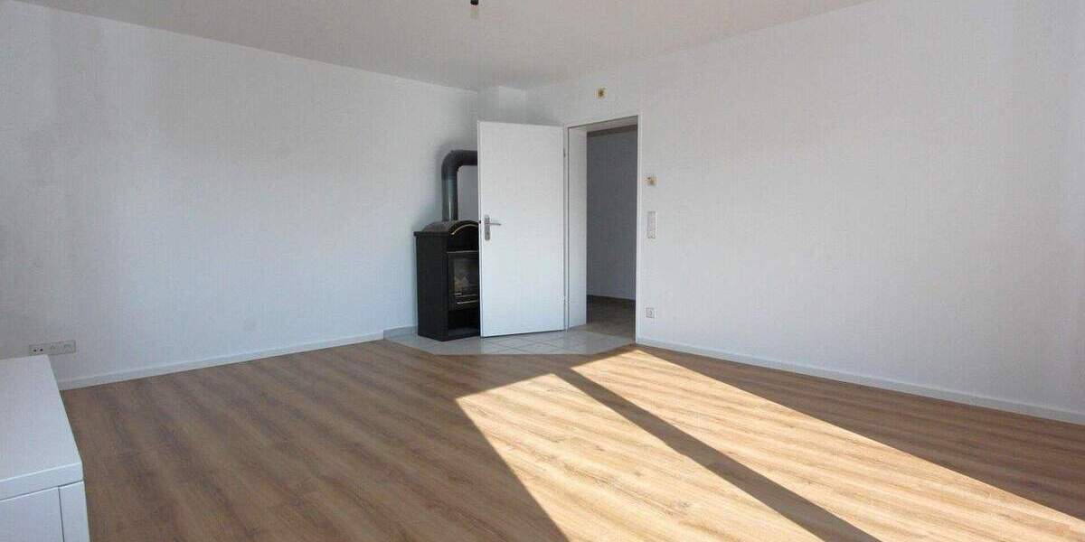 Etagenwohnung Gilching Geisenbrunn - 2 Zimmer, 83 m&sup2;, 1.470&euro; | Angebot:25908917