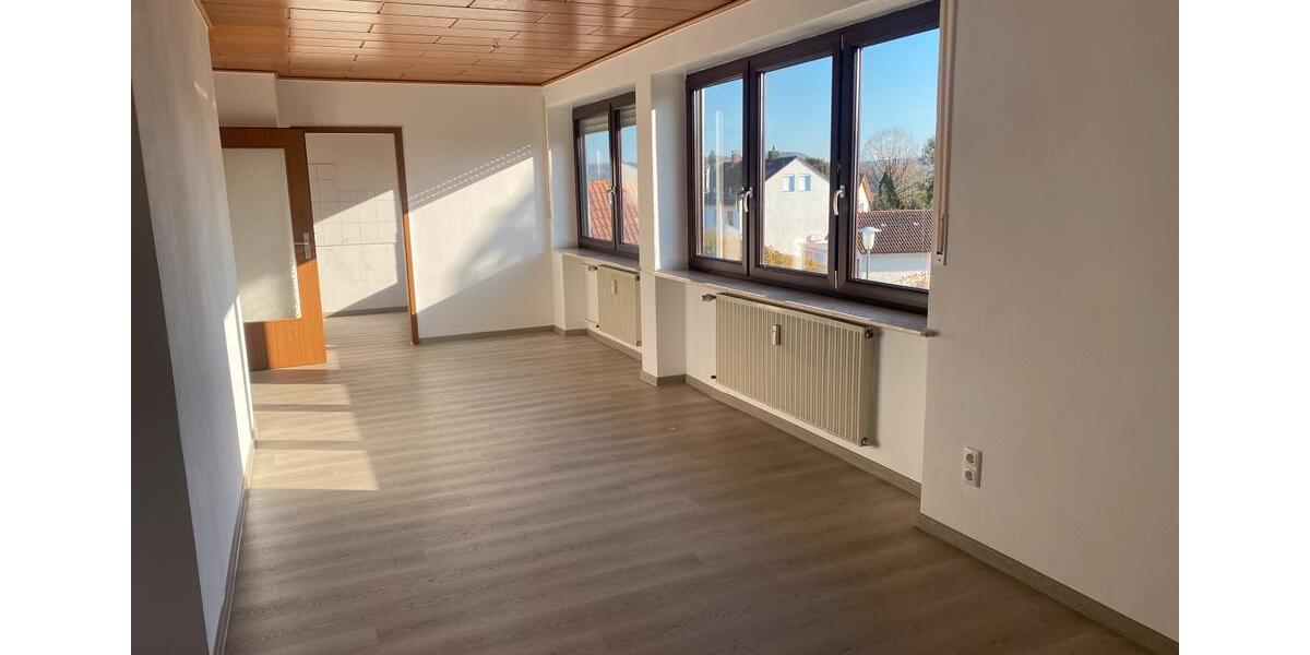 Etagenwohnung Rothenburg ob der Tauber - 3 Zimmer, 89 m&sup2;, 700&euro; | Angebot:26033211