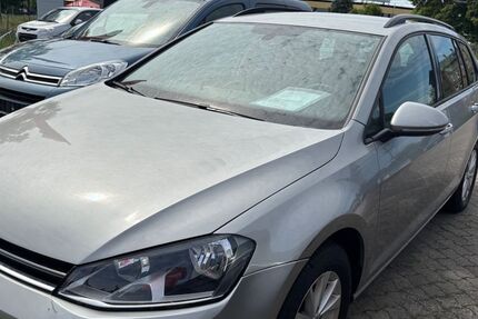 VW Golf 262.000 km 7.500 &euro; Waren 17192