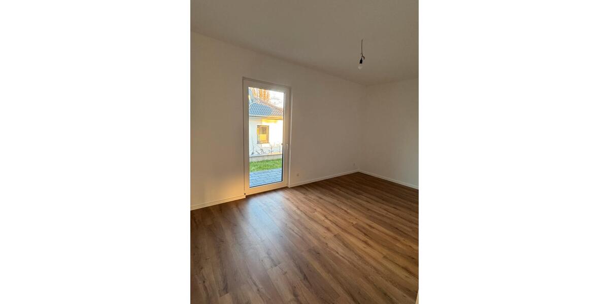 Bungalow Bad Wildungen - 4 Zimmer, 150 m&sup2;, 1.950&euro; | Angebot:23476136