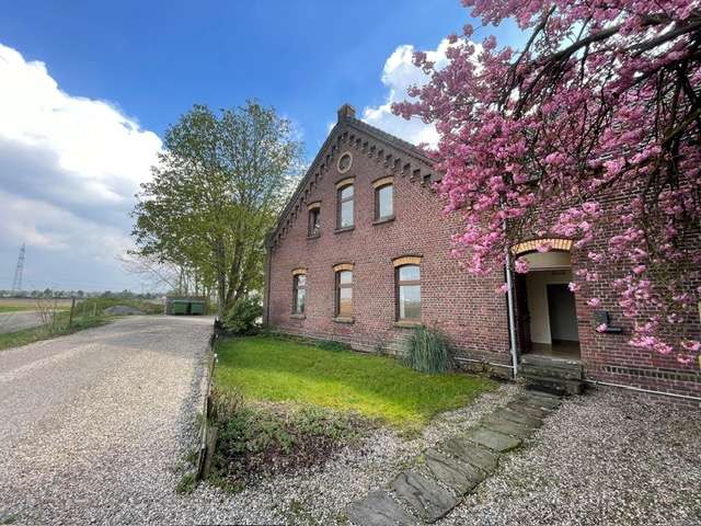 Büro in Krefeld 640 € 122 m²
