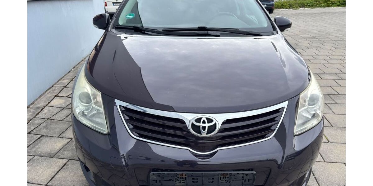 Toyota Avensis 194.934 km 3.500 &euro; Ergolding 84030