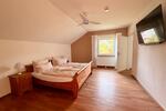 Bauernhaus, Landhaus Schwalbach - 9 Zimmer, 254 m&sup2;, 670.000&euro; | Angebot:27059315