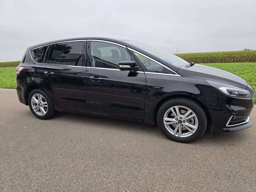 Ford S-Max 33.900 km 31.499 € Hebertshausen 85241