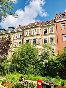 JUGENDSTIL  11 EINHEITEN IM AUFGETEILTEN MFH