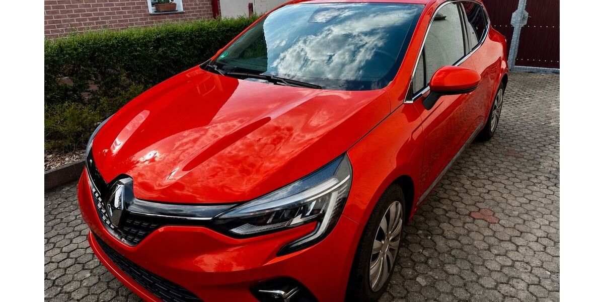 Renault Clio 36.200 km 11.990 &euro; Lauchhammer 01979