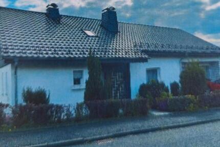 Haus Neunkirchen - 9 Zimmer, 130 m&sup2;, 360.000&euro; | Angebot:26796961