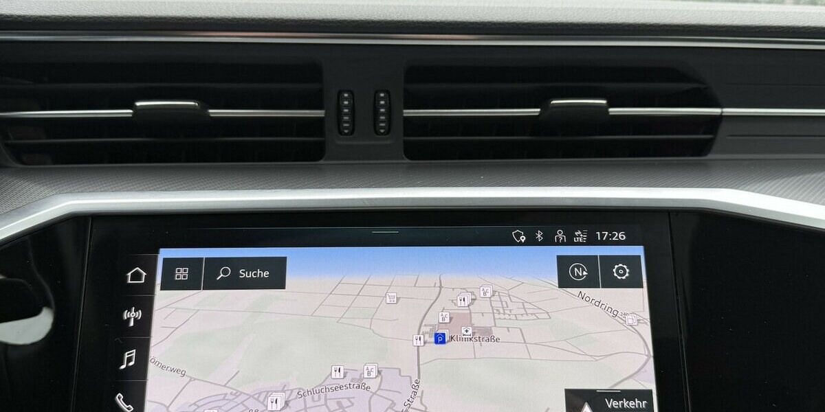 Audi A6 45 TFSI SPORT/PANORAMA/360°+3D/MMI NAVI/PDC 34.435 km 34.900 &euro; Villingen-Schwenningen 78054