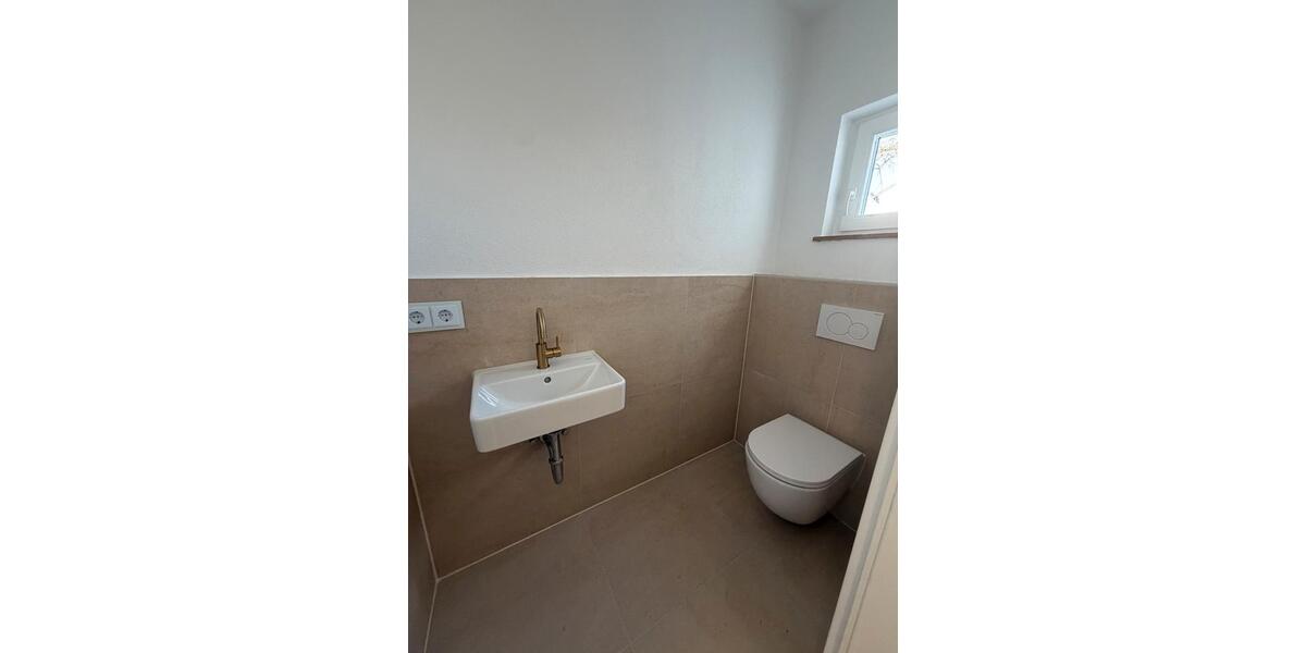 Reihenhaus Stuttgart Stuttgart-West - 6 Zimmer, 158 m&sup2;, 2.600&euro; | Angebot:26074634