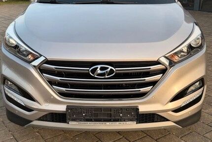 Hyundai TUCSON 63.000 km 13.500 &euro; Schwäbisch Gmünd 73525