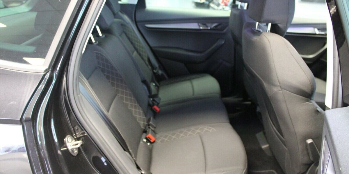 Skoda Karoq 1.5 TSI ACT DSG Ambition 86.901 km 18.980 &euro; Euskirchen 53881