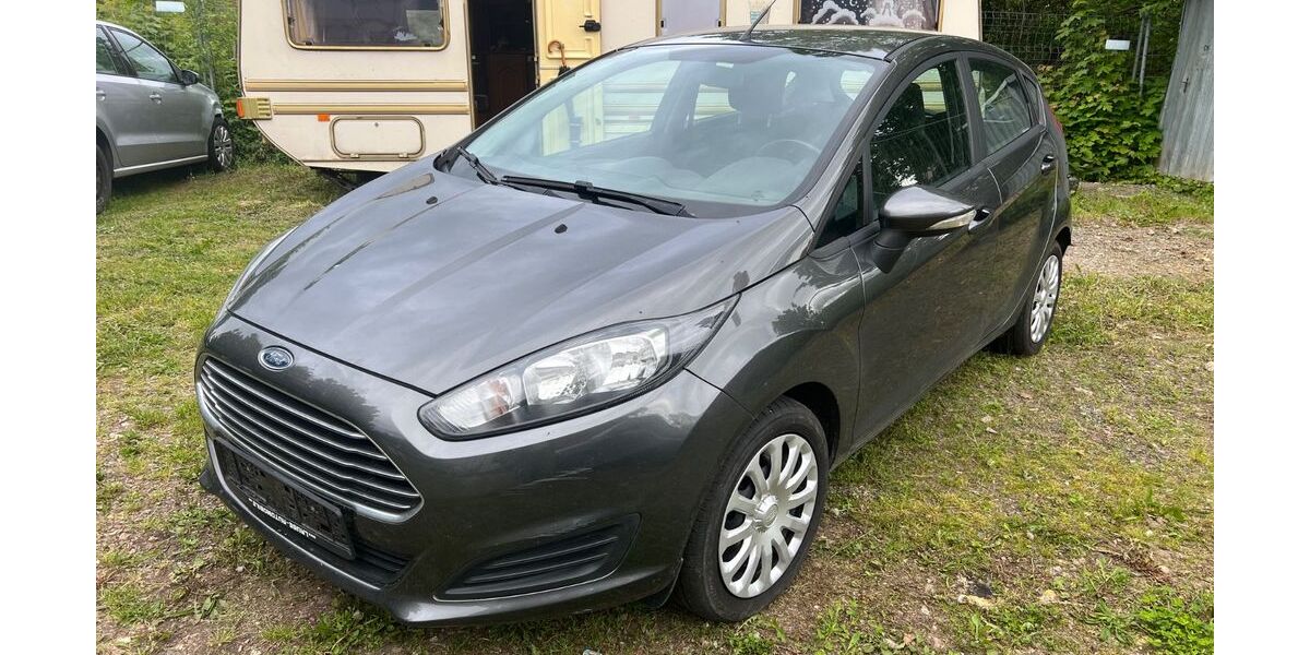 Ford Fiesta 111.000 km 3.450 &euro; Zwickau 08056