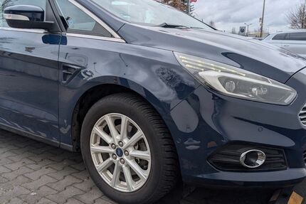 Ford S-Max 146.000 km 13.200 &euro; Bornheim 53332