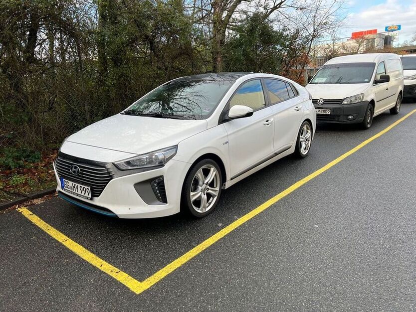 IONIQ