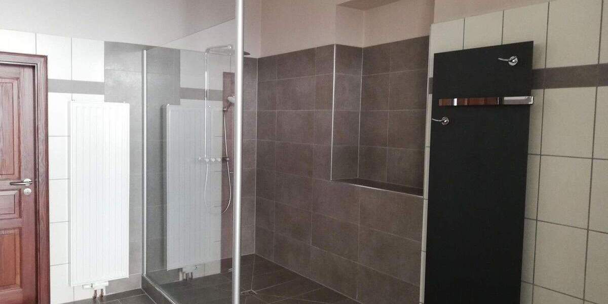 Einfamilienhaus Reil - 5 Zimmer, 142 m&sup2;, 1.200&euro; | Angebot:25870177