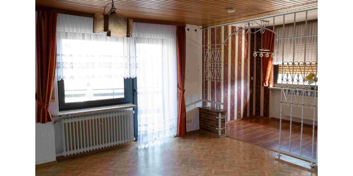 Einfamilienhaus Kastellaun - 8 Zimmer, 175 m&sup2;, 199.000&euro; | Angebot:27098656